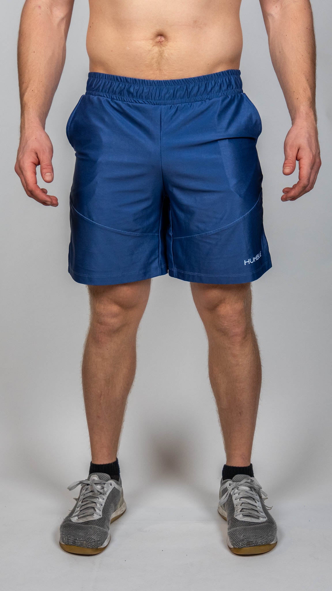Solid Shorts Navy är squatproof och tillverkad i Portugal